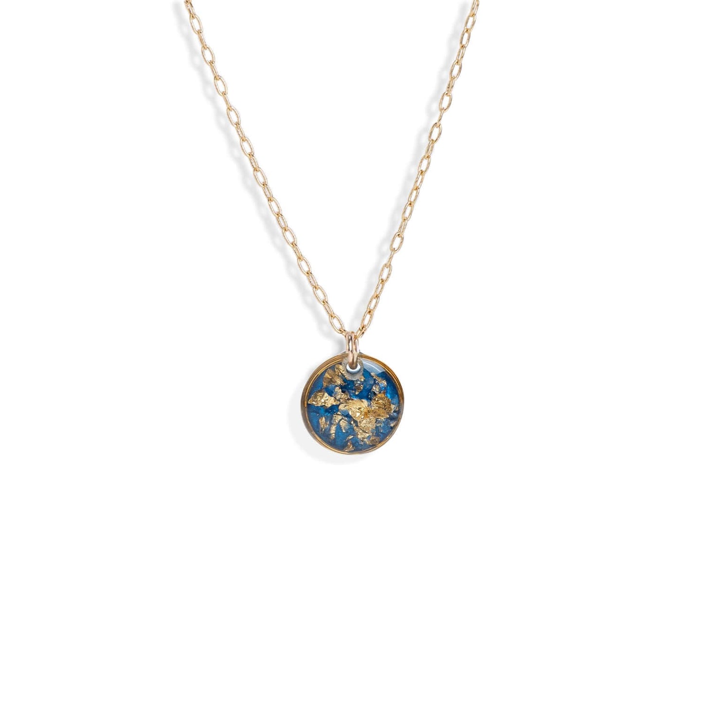 Small Circle Shimmering Necklace