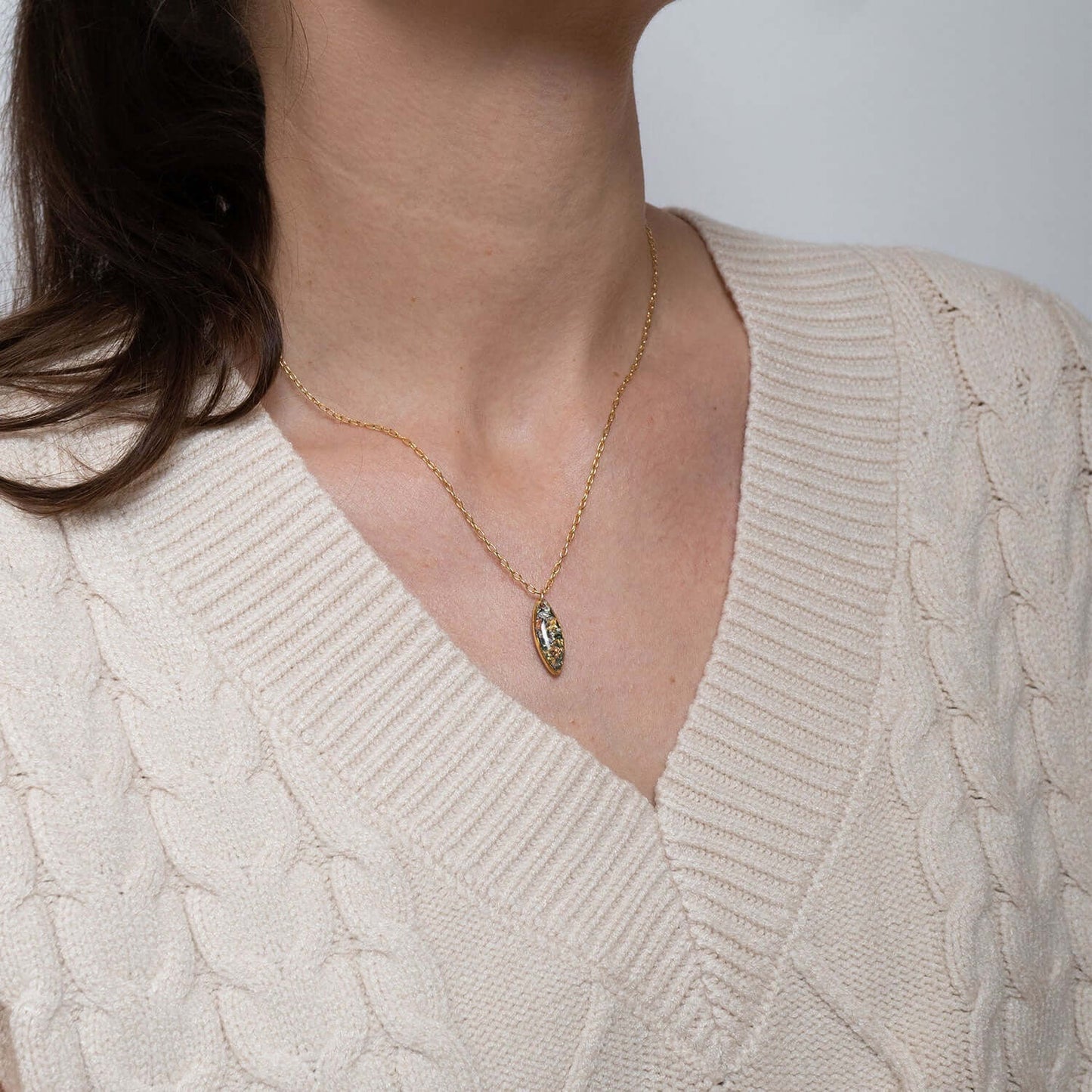 Oval Shimmer Foils Necklace