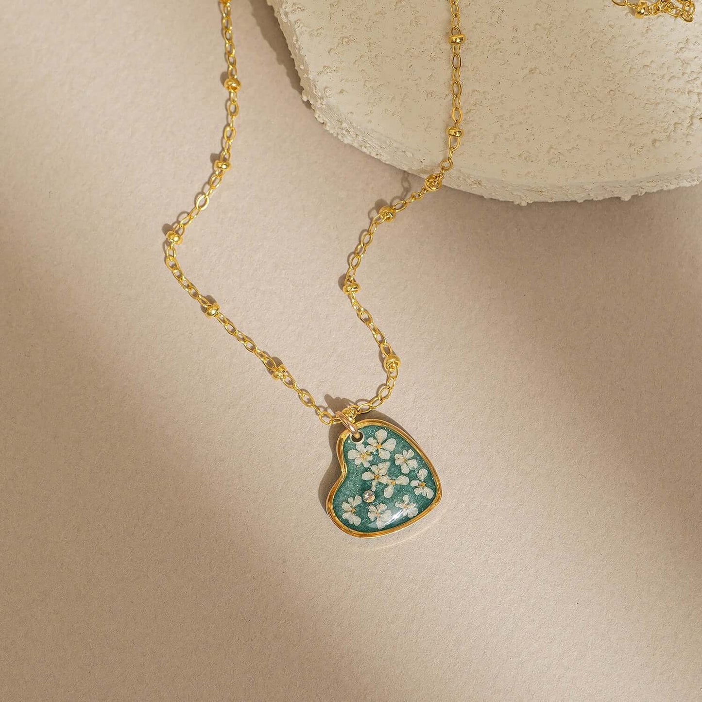 Heart Flower Necklace