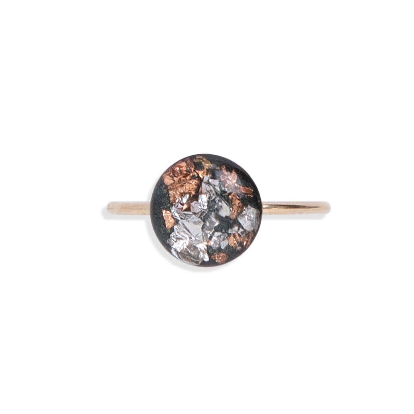 Delicate Fall Round Ring serves as a stunning eye-catcher, inspired by the vibrant colors of the autumn leaf season.