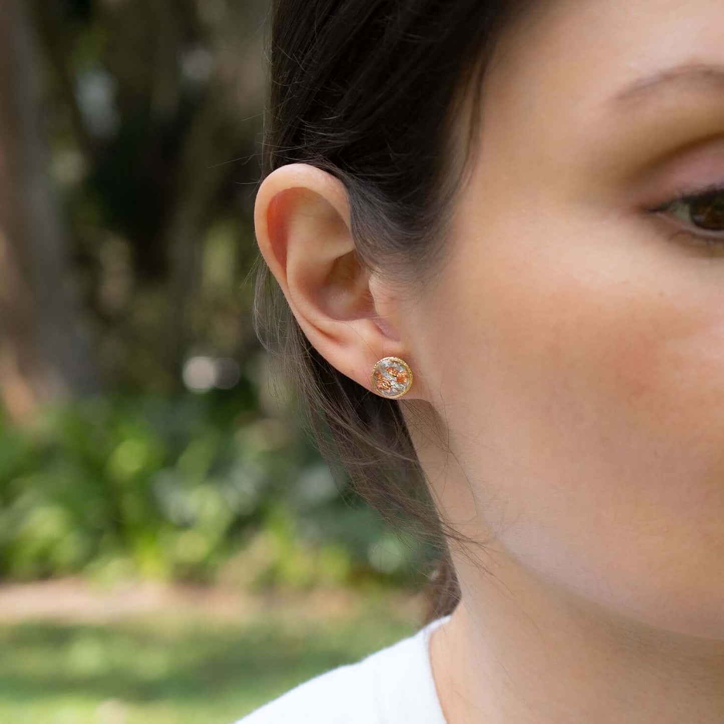 Round Shimmer Foils Stud Earrings