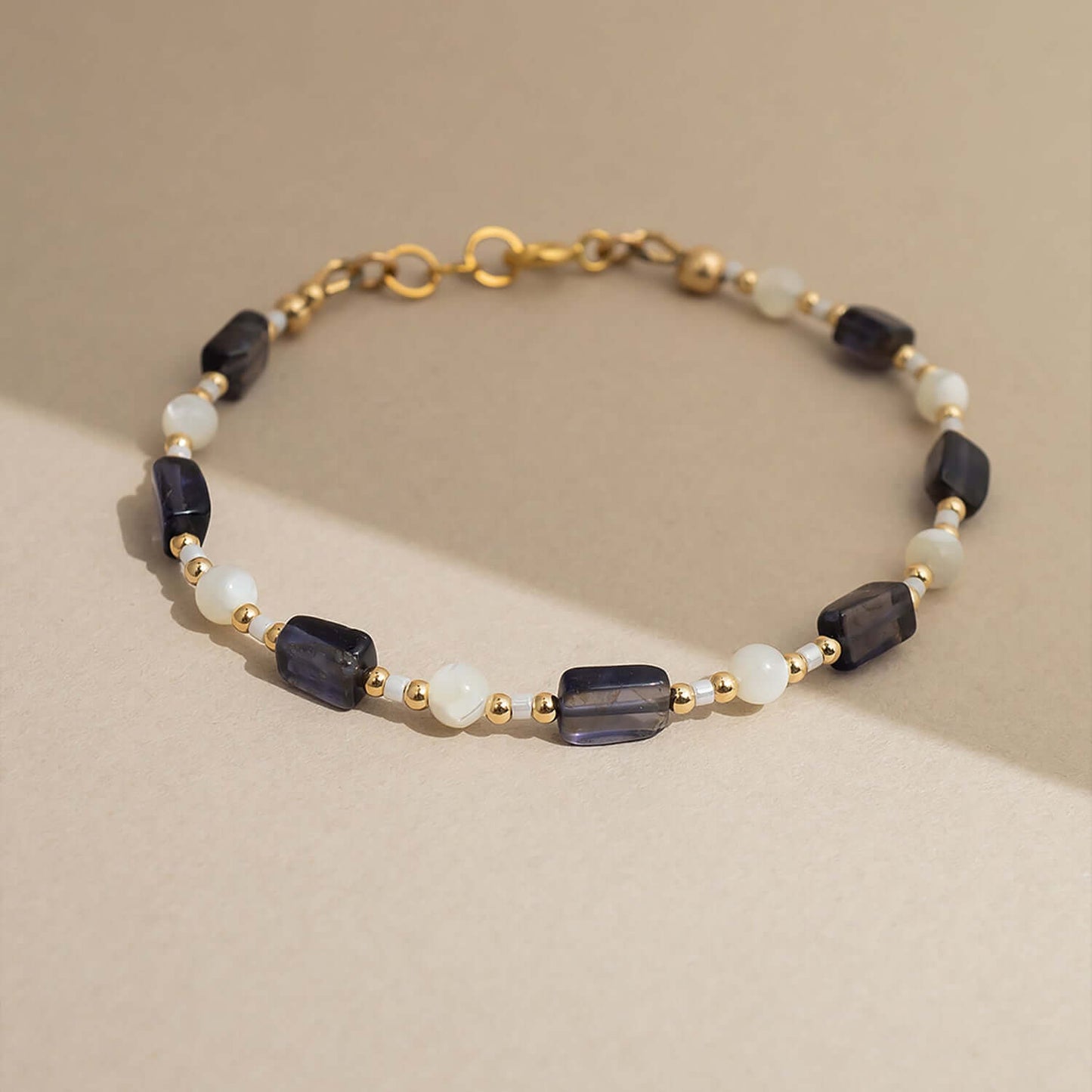 Iolite & Mother-of-Pearl Beaded Bracelet