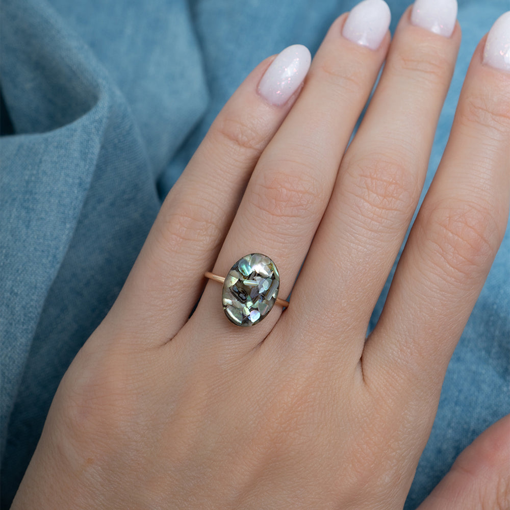 
                      
                        Statement Oval ring
                      
                    