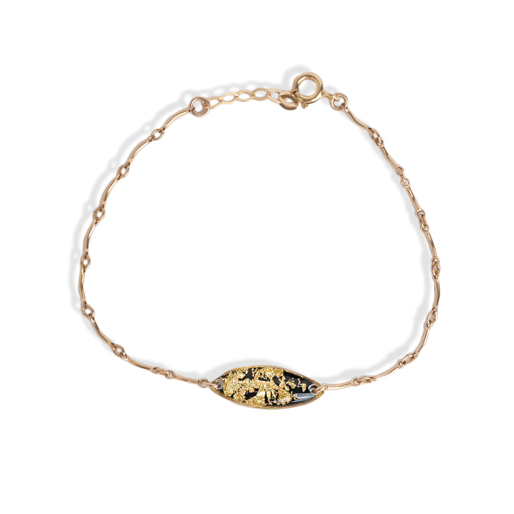 
                      
                        Oval River Chain bracelet
                      
                    