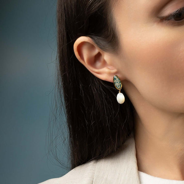 Pearl Flower Dangle Earrings