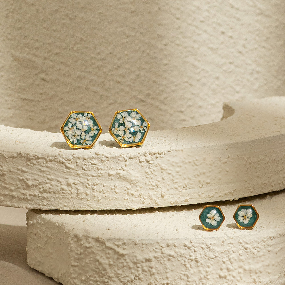 
                      
                        Small hexagon flower earrings
                      
                    