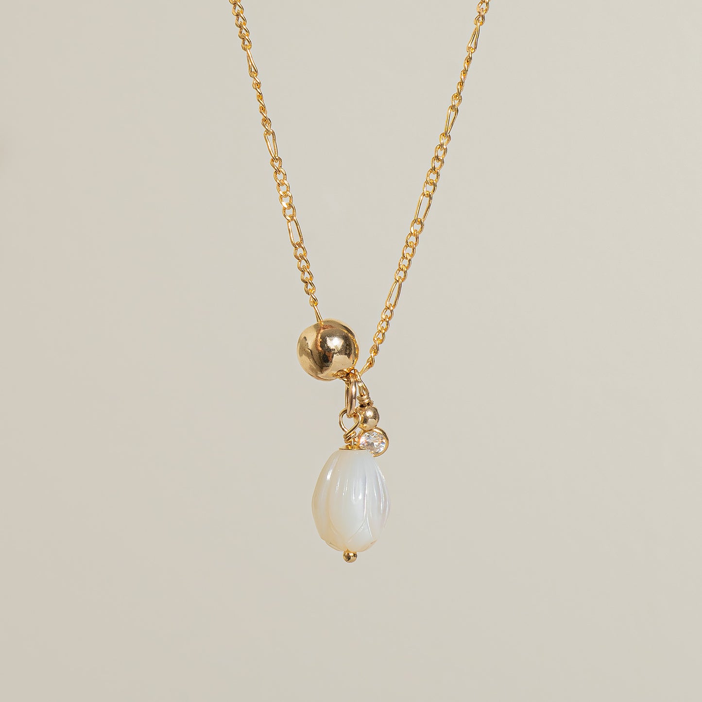Floral Pearl Necklace