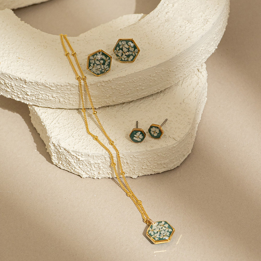 
                      
                        Small hexagon flower earrings
                      
                    