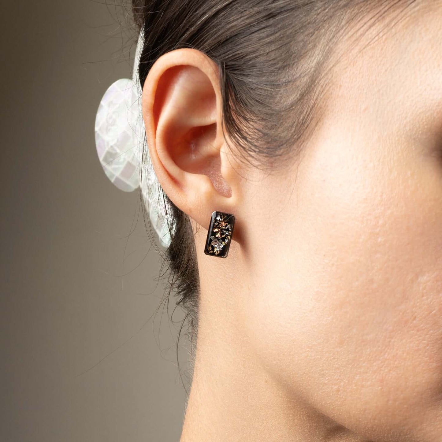 Bar Studs in Metal Black - Kate Koel