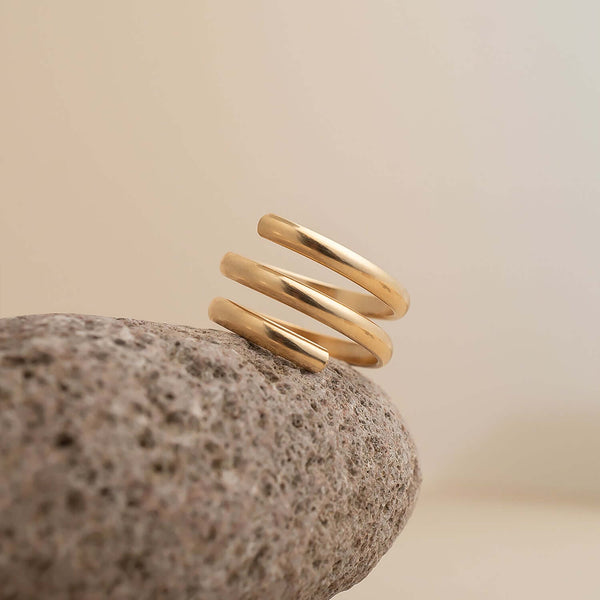 Bold Coil Ring - Kate Koel