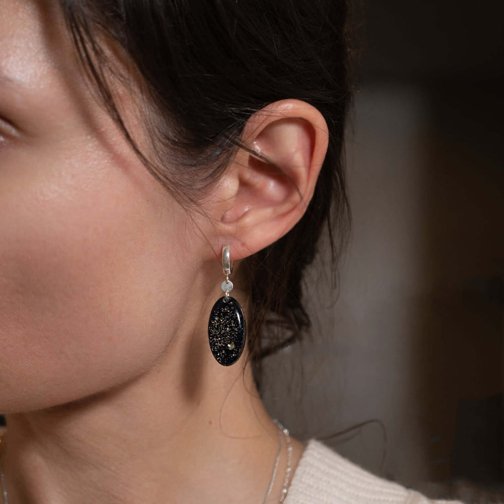 Dangling Oval Galaxy Hoop in Silver - Kate Koel