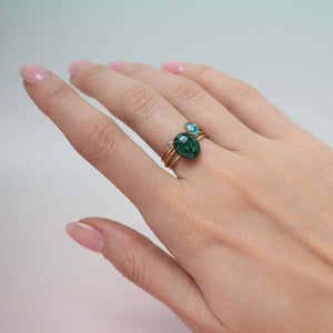 Delicate Oval Malachite ring - Kate Koel