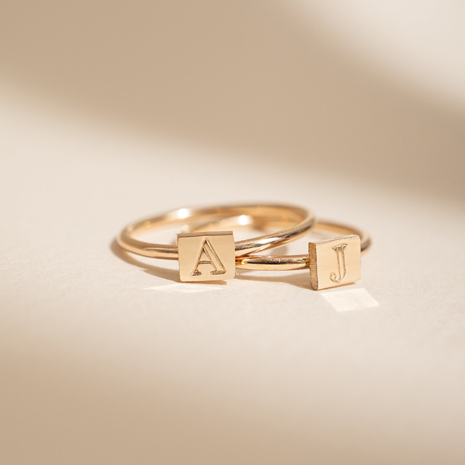 Gold / 3