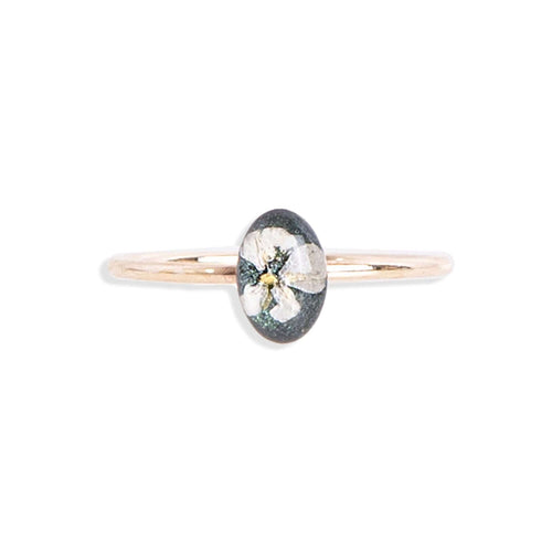 Delicate 14k gold filled flower ring with real dried
Queen Anne's Lace set in glass-like resin