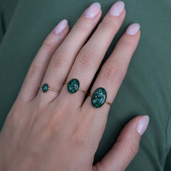 Tiny Oval Malachite ring - Kate Koel