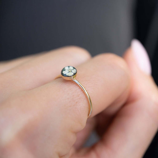 Tiny Round Ring - Kate Koel