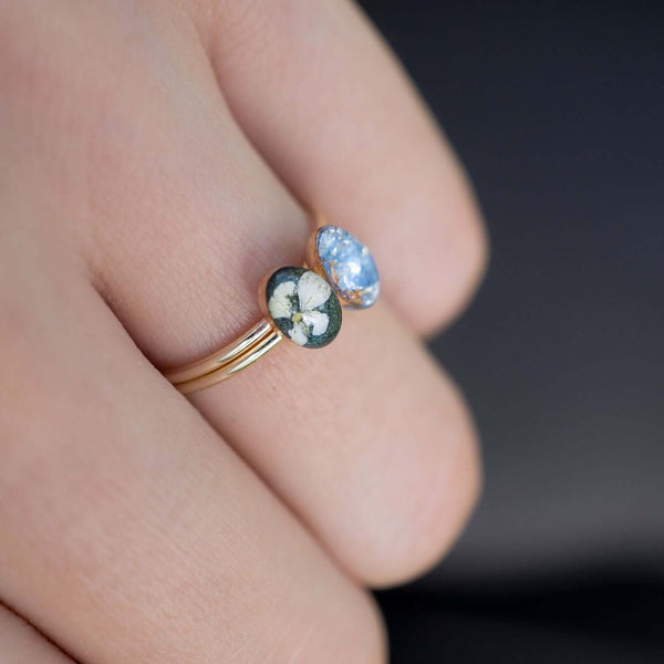 Tiny Oval Flower Green Ring