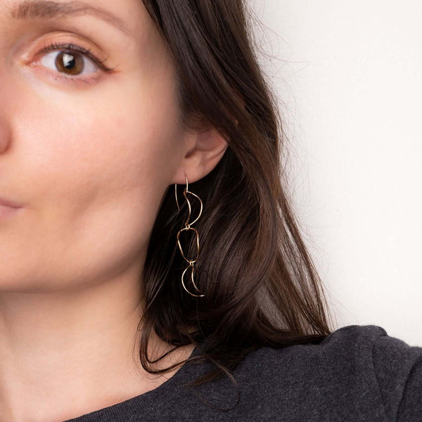 Minimalist dangling earrings - Kate Koel